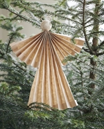Angels ornament natural fra House Doctor på juletræ - Tinashjem